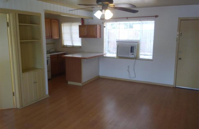 Photo of 805 Eleanor Avenue, Apt B