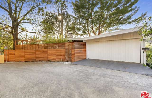 3133 HOLLYRIDGE Drive - 3133 Hollyridge Drive, Los Angeles, CA 90068