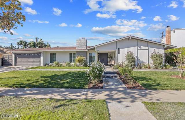 Photo of 1449 Norwich Avenue