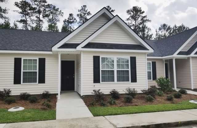 Town Home in Pooler! Move-In Ready