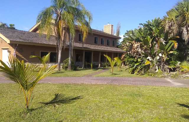 880 North East Stokes Terrace