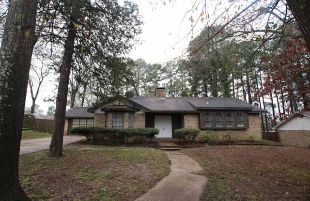 Beautiful 4 bedroom 3 bath home with mother in law suite in the heart of Tyler! photos photos