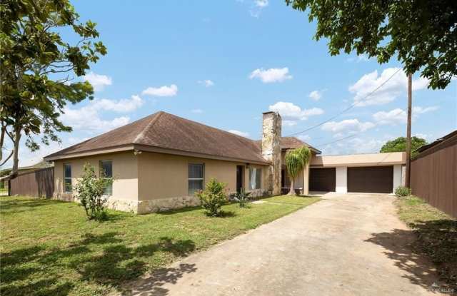 Photo of 424 Frost Proof Drive