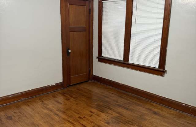 2624 N 48th St Lower