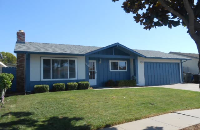 1744 Truckee Way - 1744 Truckee Way, Salinas, CA 93906