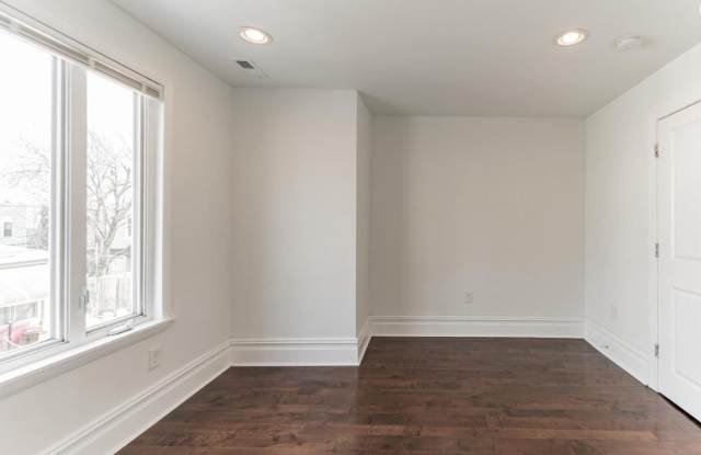 1530 South Vogdes Street