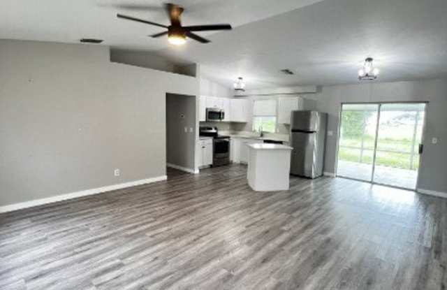 1719 NW 18th Terrace