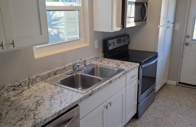 1442 John Anderson Drive