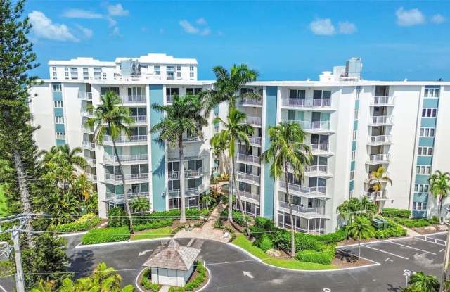 1300 GULF SHORE Boulevard N