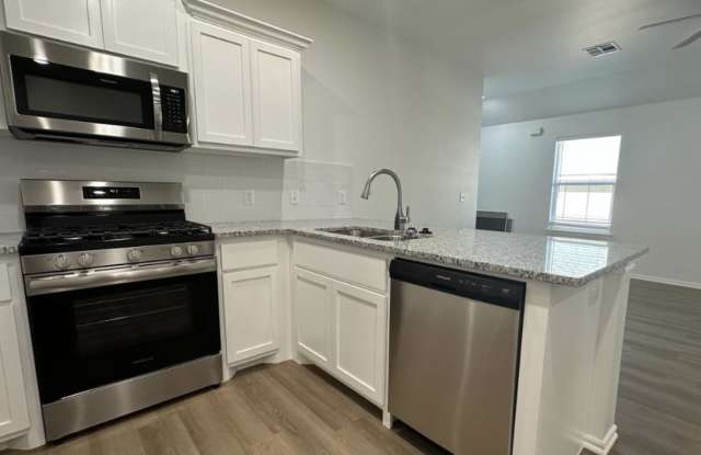 11512 University Drive