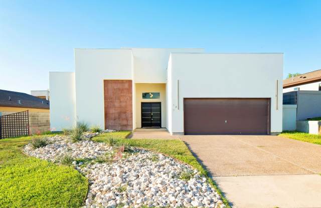 Photo of 120 Tranquilo Dr