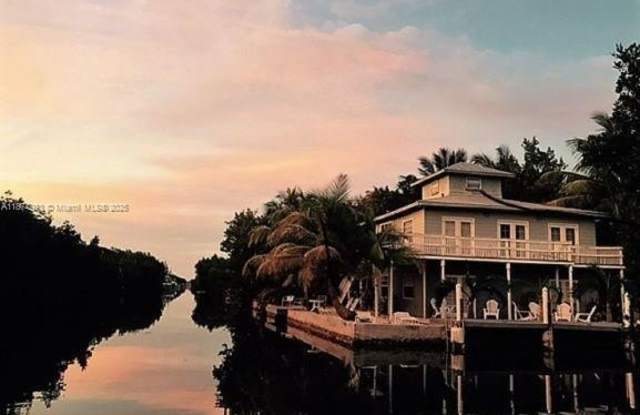 Photo of 27316 Cayman Ln