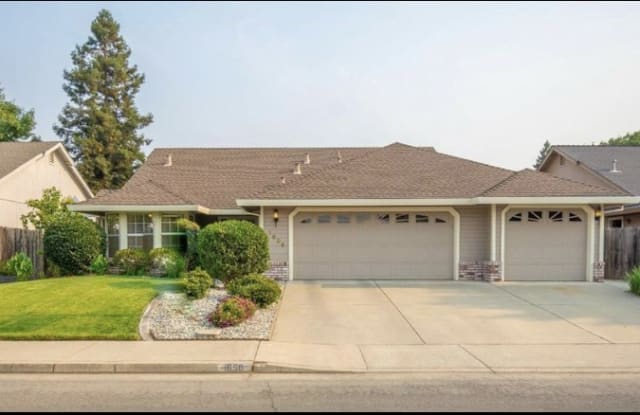 1656 Jamie Dr - 1656 Jamie Drive, Yuba City, CA 95993