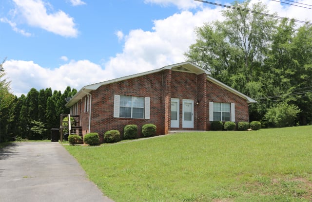 2812 Avery Circle - 2812 Avery Cir, Loudon County, TN 37772