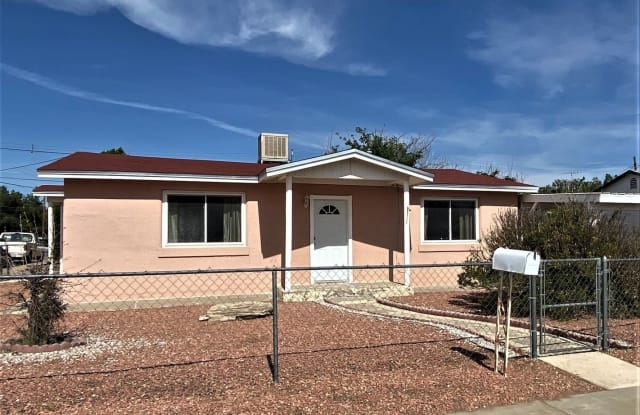 1198 Douglas Dr. - 1198 Douglas Drive, Las Cruces, NM 88005