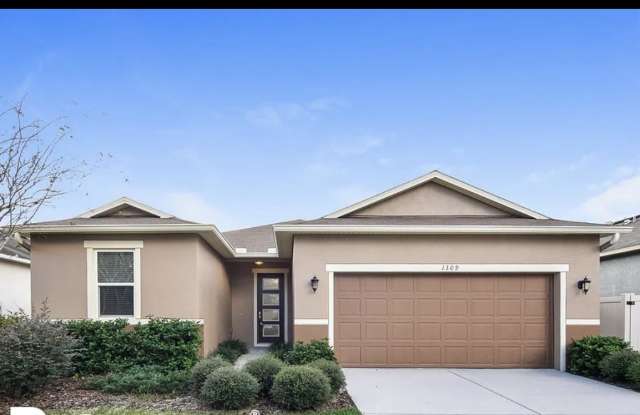 1309 Canyon Oaks