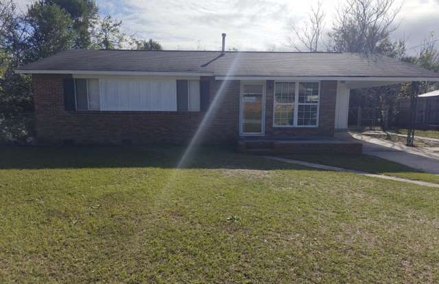 | Move-In Ready! | Charming 3-bedroom, 1.5-bath home for lease