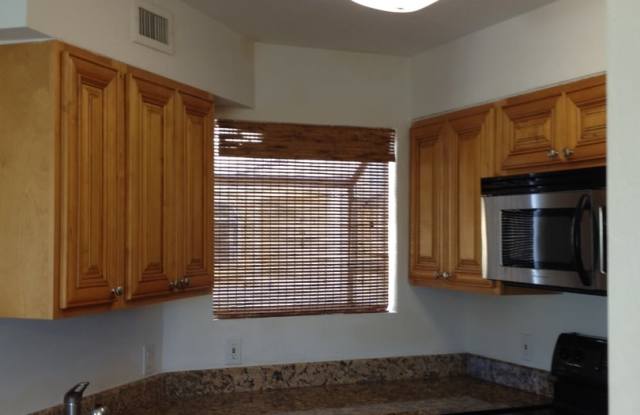 Short Term Beach Club Condo!!