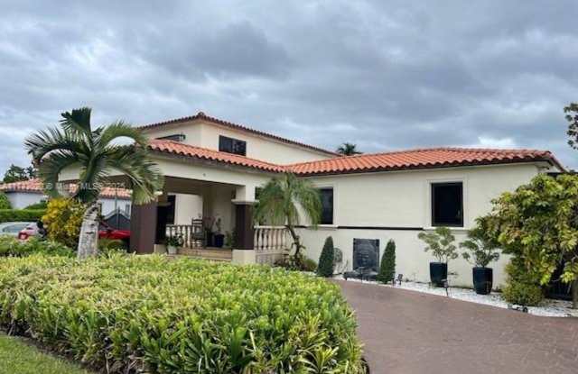 2701 SW 79th Ave #0 MIAMI, FL 33155