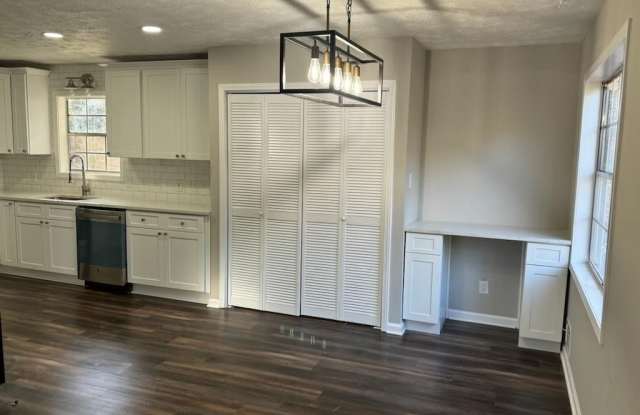 2794 Nathan Court SW