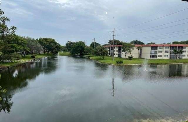 Photo of 8981 S Hollybrook Blvd