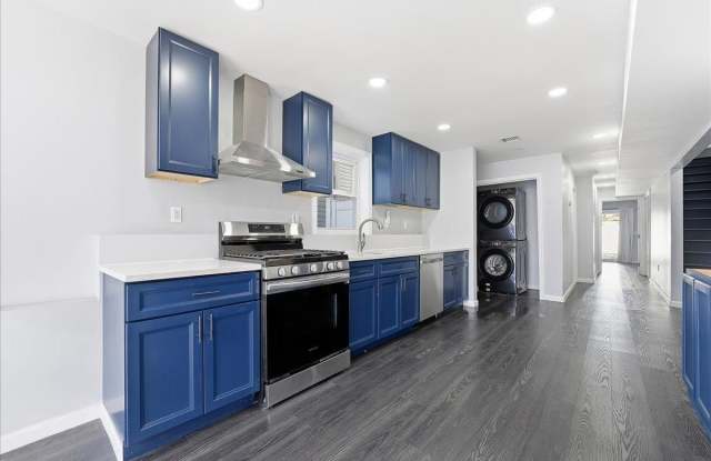 Photo of 225 FREEMAN AVE