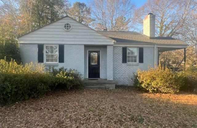 Beautiful 2 Bedroom 1 Bathroom Home