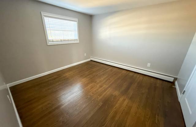 223 Connecticut 169 - 2B