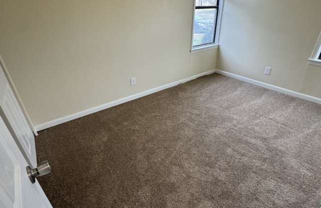 Photo of 5616 Crenshaw Rd