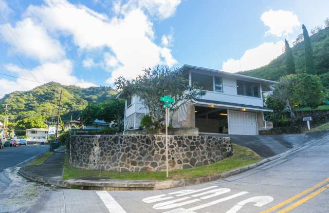 2408 Yvonne Place