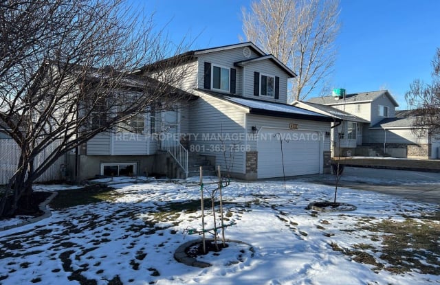 4551 W 6015 S - 4551 West 6015 South, Kearns, UT 84118