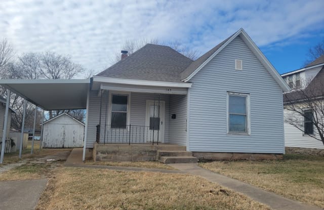 743 S. Fort Ave. - 743 South Fort Avenue, Springfield, MO 65806