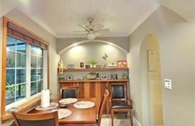 3300 New S Province Boulevard unit: 2