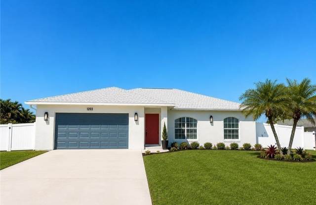 1203 SW 34th Terrace