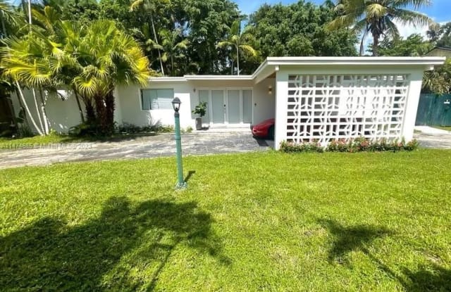 12560 SW 81st Ave - 12560 Southwest 81st Avenue, Pinecrest, FL 33156