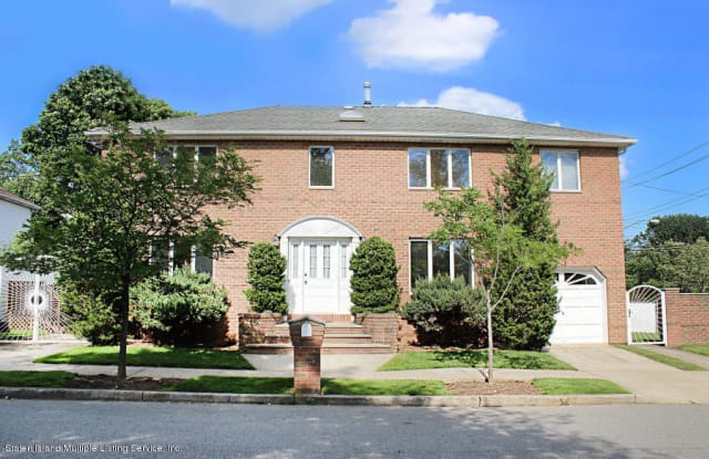 163 Finlay Street - 163 Finlay Street, Staten Island, NY 10307