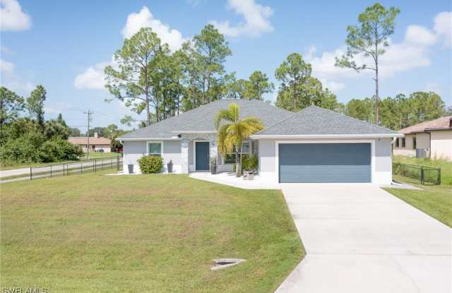 601 Clayton Avenue - 601 Clayton Avenue, Lehigh Acres, FL 33972