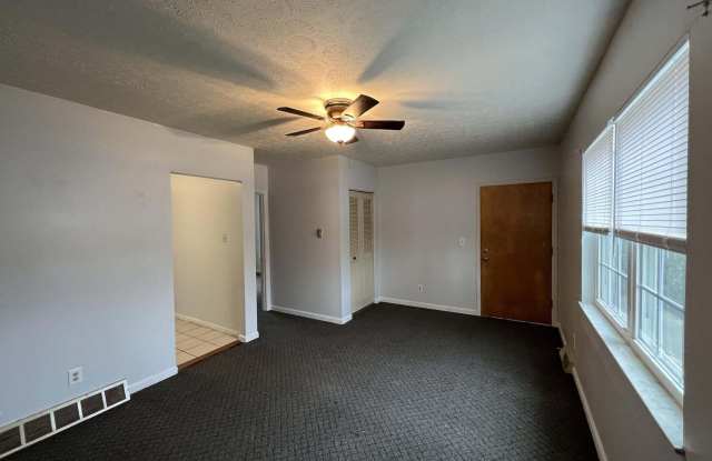 1201 Dewey St unit: 1