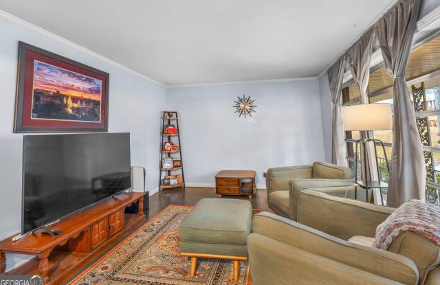 2205 Plantation Drive