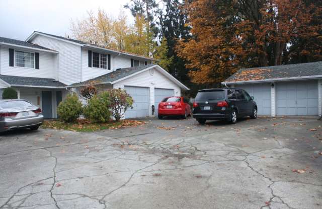 3 bdrm, 2.5 bath, 2 car garage  (1 attached, 1 detached), Fenced yard, Minutes to Mall and I-5