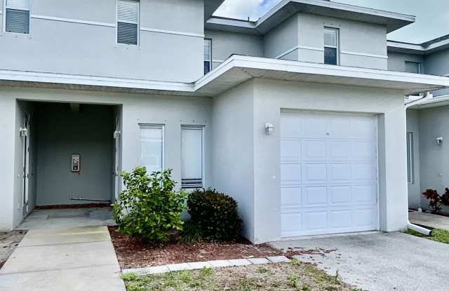 13420 Hidden Palms Cv Unit 26