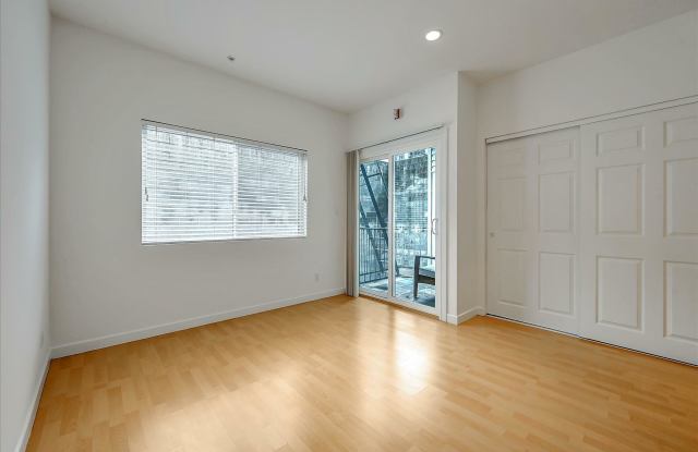 481 Clementina Street