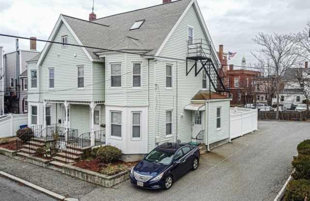 246 Haven St unit: 2