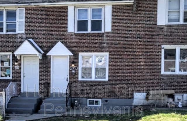 225 W 21st St - 225 West 21st Street, Chester, PA 19013