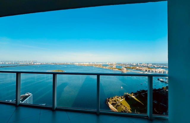 2020 North Bayshore Drive