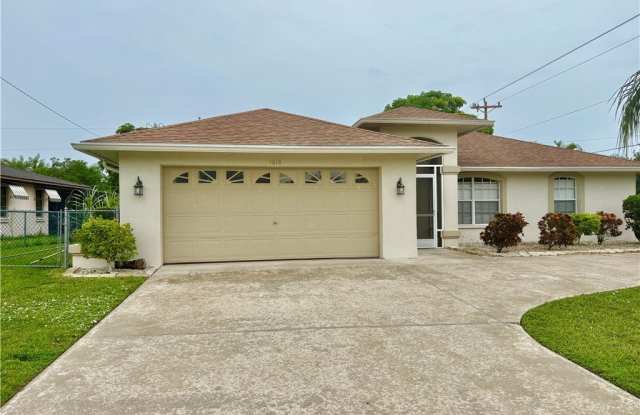 Photo of 1618 SE 8th Street