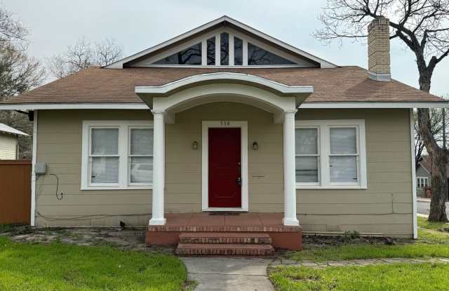 538 W ELSMERE PL