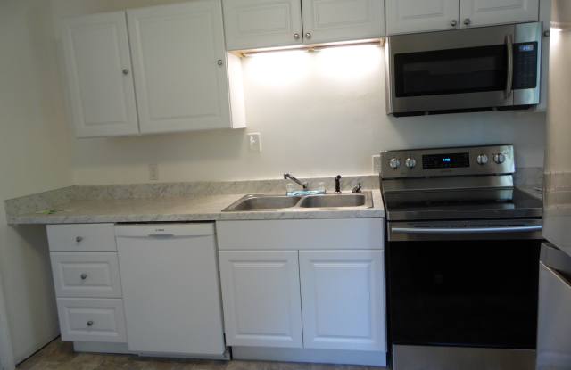 421 Orange Street East