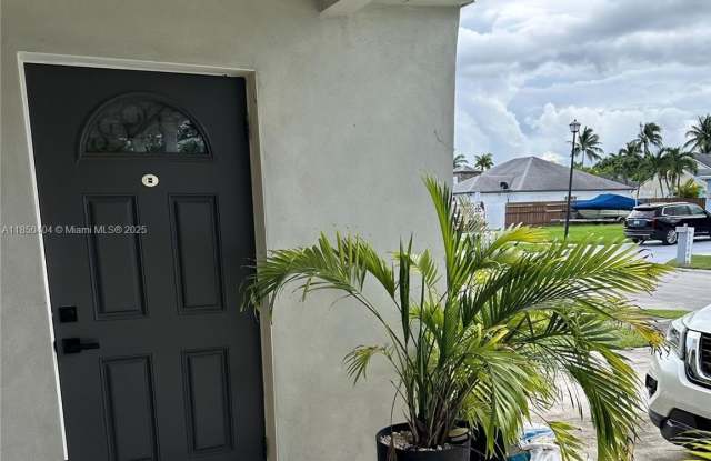 Photo of 15401 SW 144th Ave