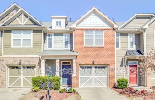 708 Mardonie Reach Lane